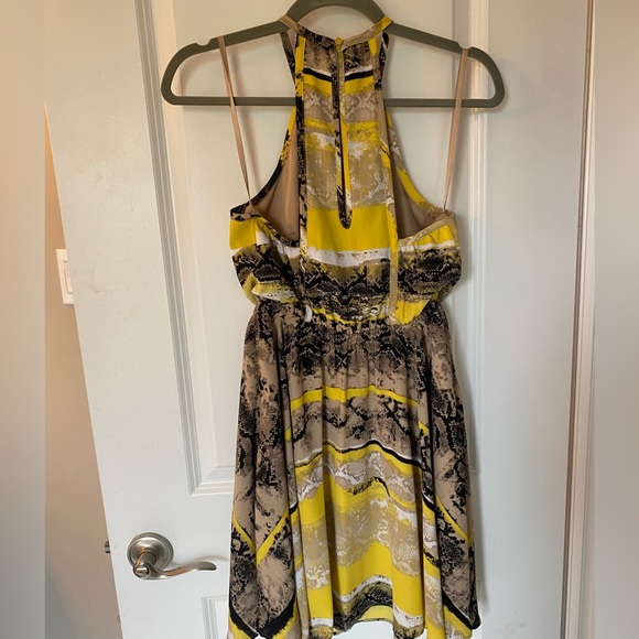 Bebe Dress- XS - Picture 3 of 3